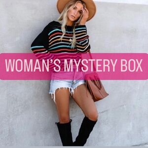 1 $45 WOMAN’S CLOTHING MYSTERY BOX 7 ITEMS ! ALL BRAND NEW !  RETAILS OVER $125